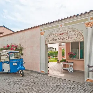residence-corte-delle-rose.hotelinveneto.com/